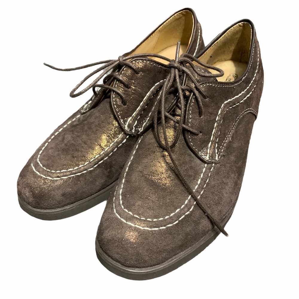 Hush Puppies oxford style leather shoes like new!~